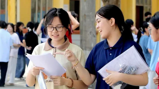 Sở GD-ĐT Vĩnh Ph&uacute;c l&ecirc;n tiếng vụ đề thi lớp 10 thiếu s&oacute;t