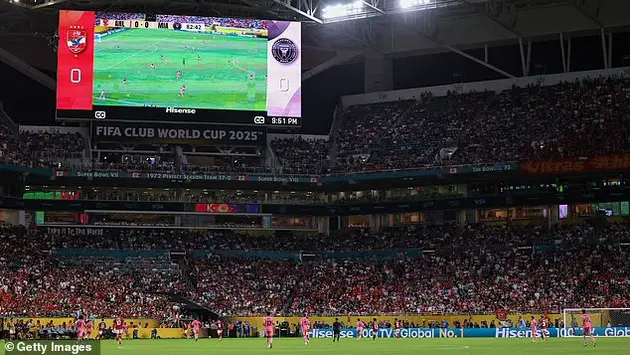 Gi&aacute; đồ ăn, thức uống tại Club World Cup 2025
