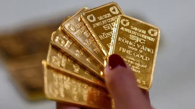 Gi&aacute; v&agrave;ng trong nước ng&agrave;y 17/6 giảm s&acirc;u