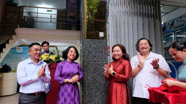 Gắn biển Di t&iacute;ch Quốc gia tại trụ sở b&aacute;o D&acirc;n Ch&uacute;ng