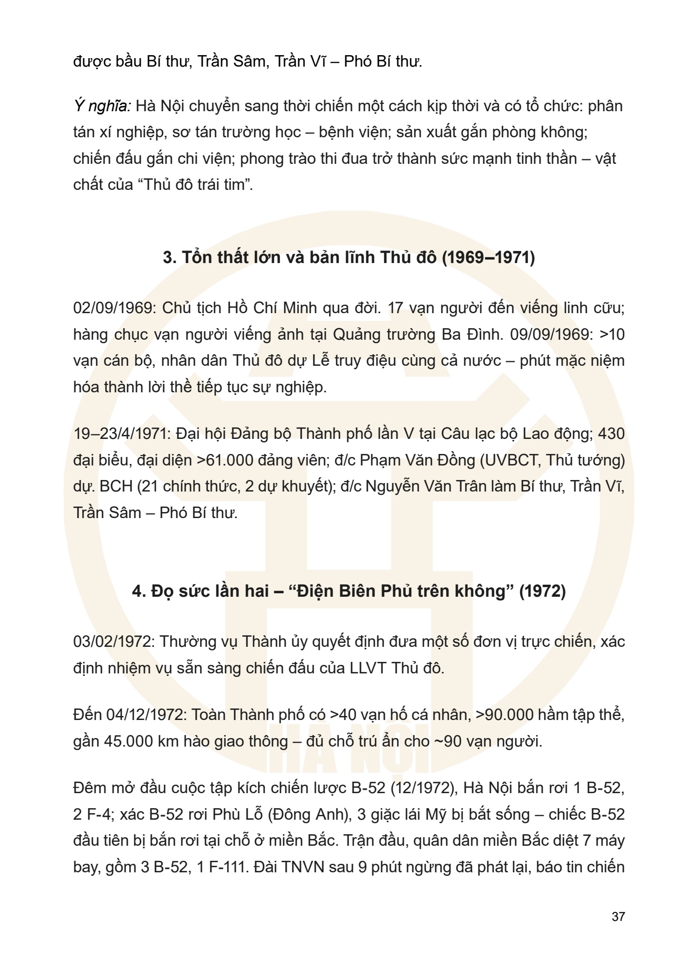 Dưới ngọn cờ Đảng - H&agrave; Nội viết n&ecirc;n Thi&ecirc;n anh h&ugrave;ng ca - trang 37