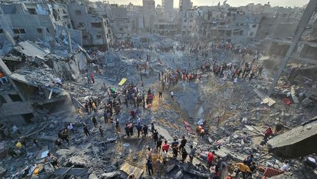 Israel kh&ocirc;ng k&iacute;ch tr&uacute;ng trại tị nạn ở Gaza
