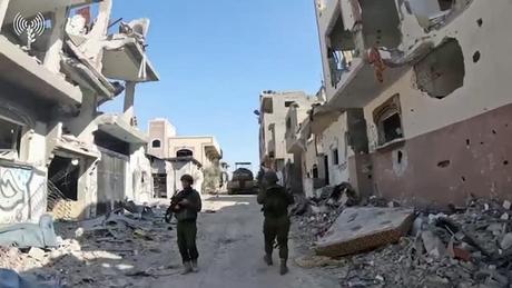 20.000 binh sĩ Israel đ&atilde; v&agrave;o Gaza