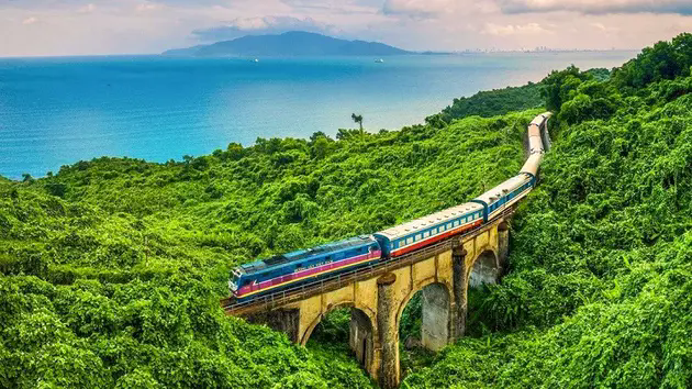 Th&ocirc;ng qua Luật Đường sắt (sửa đổi) thay v&igrave; Nghị quyết đặc th&ugrave;