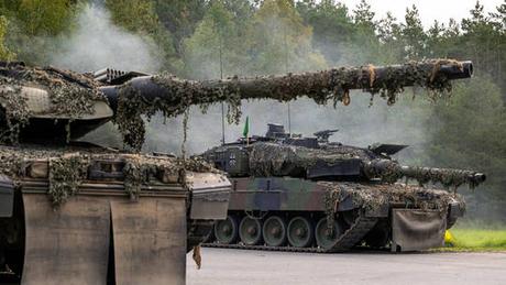 Đức b&agrave;n giao cho Ukraine th&ecirc;m 25 xe tăng Leopard