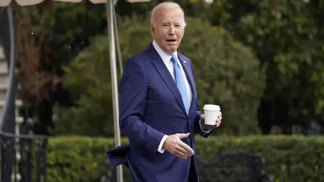 Cựu Tổng thống Biden gia nhập c&ocirc;ng ty quản l&yacute; sao Hollywood