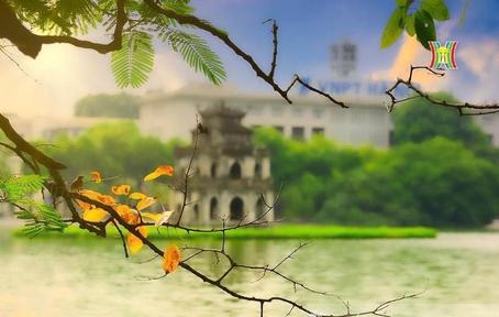 S&aacute;ng chớm lạnh trong l&ograve;ng H&agrave; Nội