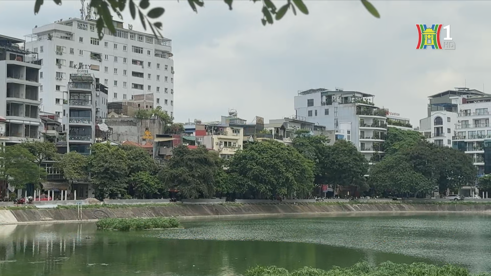 UBND quận Ba Đ&igrave;nh sẽ đưa v&agrave;o hoạt động kh&ocirc;ng gian xung quanh hồ Ngọc Kh&aacute;nh, phố Phạm Huy Th&ocirc;ng v&agrave; phụ cận trước ng&agrave;y 10/10.
