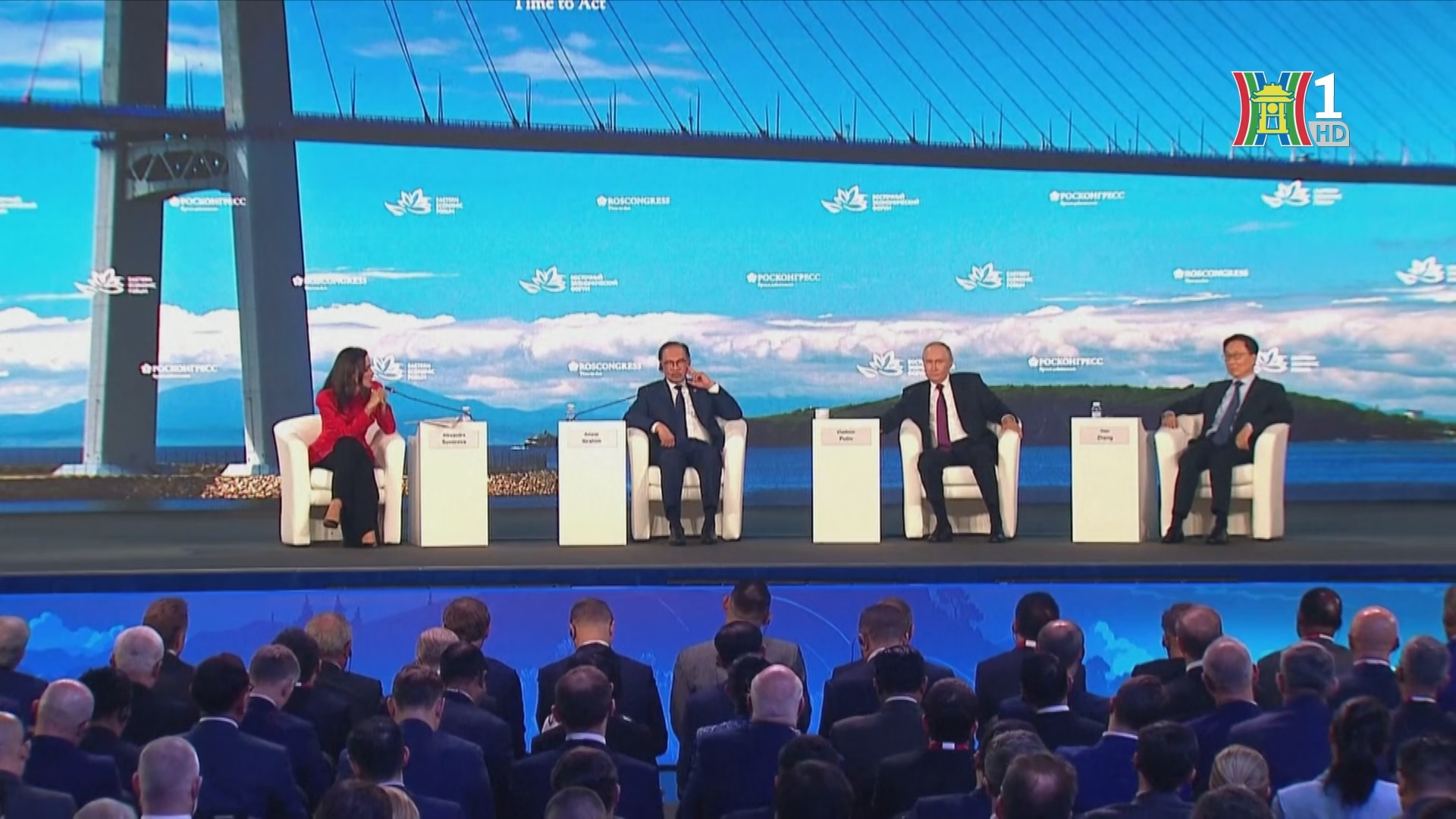 Tổng thống Nga Vladimir Putin tuy&ecirc;n bố ủng hộ b&agrave; Kamala Harris - ứng vi&ecirc;n đại diện đảng D&acirc;n chủ Mỹ