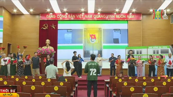 C&aacute;c đội thi đang tập luyện rất t&iacute;ch cực chuẩn bị cho phần thi của m&igrave;nh.