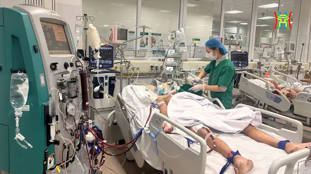 Nhiều ca mắc c&uacute;m chuyển nặng, phải đặt ECMO