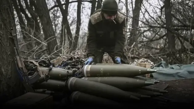 Nga 'chơi đ&ograve;n hiểm' tr&ecirc;n chiến trường Donetsk