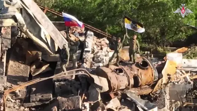 Chiến sự ng&agrave;y 8/6: Nga kiểm so&aacute;t khu định cư ở Donetsk