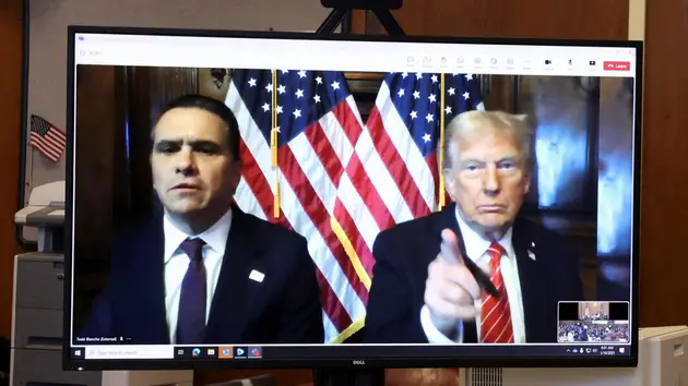&Ocirc;ng Trump được tuy&ecirc;n miễn h&igrave;nh phạt vụ chi tiền 'bịt miệng'