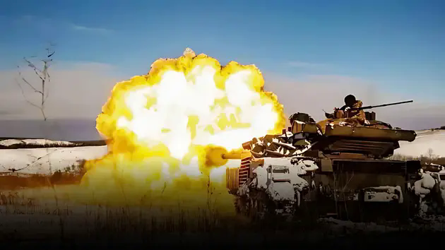 Nga tấn c&ocirc;ng dữ dội ở Kursk, lực lượng Ukraine 'th&aacute;o chạy'