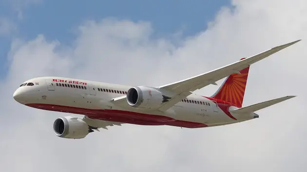 Hồ sơ vận h&agrave;nh ấn tượng của m&aacute;y bay Boeing 787-8 Dreamliner