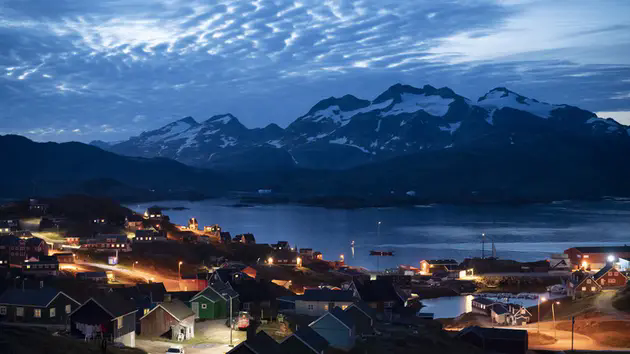 C&aacute;c đồng minh 'bật đ&egrave;n xanh' cho &ocirc;ng Trump mua lại Greenland