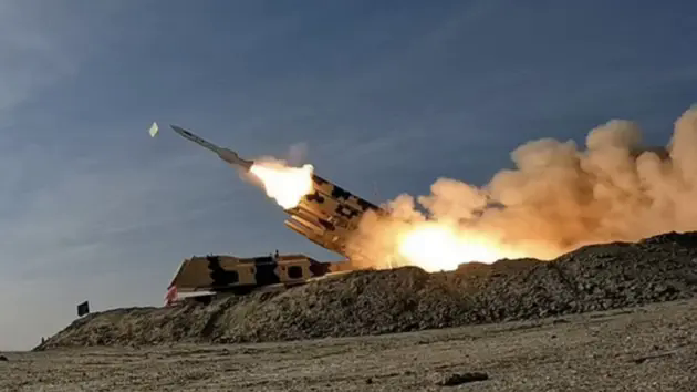 Iran tấn c&ocirc;ng trả đũa Israel, Trung Đ&ocirc;ng rơi v&agrave;o hiểm cảnh