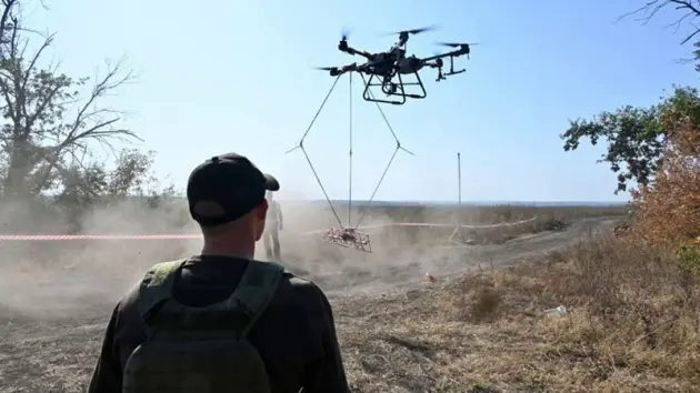 Anh, Nauy 'bơm' h&agrave;ng trăm ngh&igrave;n UAV cho Ukraine
