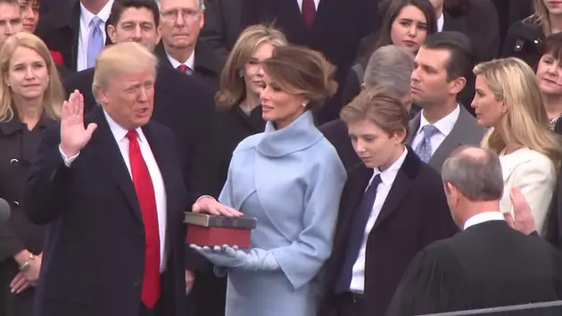 Những điều &ocirc;ng Trump sẽ l&agrave;m v&agrave;o ng&agrave;y đầu nhậm chức