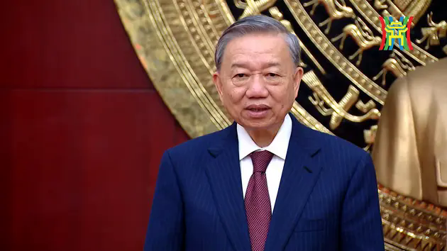 Tổng B&iacute; thư, Chủ tịch nước T&ocirc; L&acirc;m thăm v&agrave; l&agrave;m việc tại Đại sứ qu&aacute;n Việt Nam tại Trung Quốc