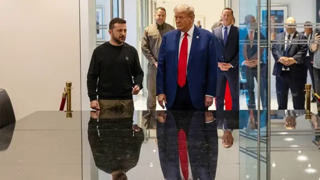 &Ocirc;ng Trump: Zelensky kh&ocirc;ng được l&ograve;ng d&acirc;n, Ukraine cần bầu cử lại