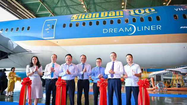 Chuyến bay lan tỏa 100 năm B&aacute;o ch&iacute; C&aacute;ch mạng Việt Nam