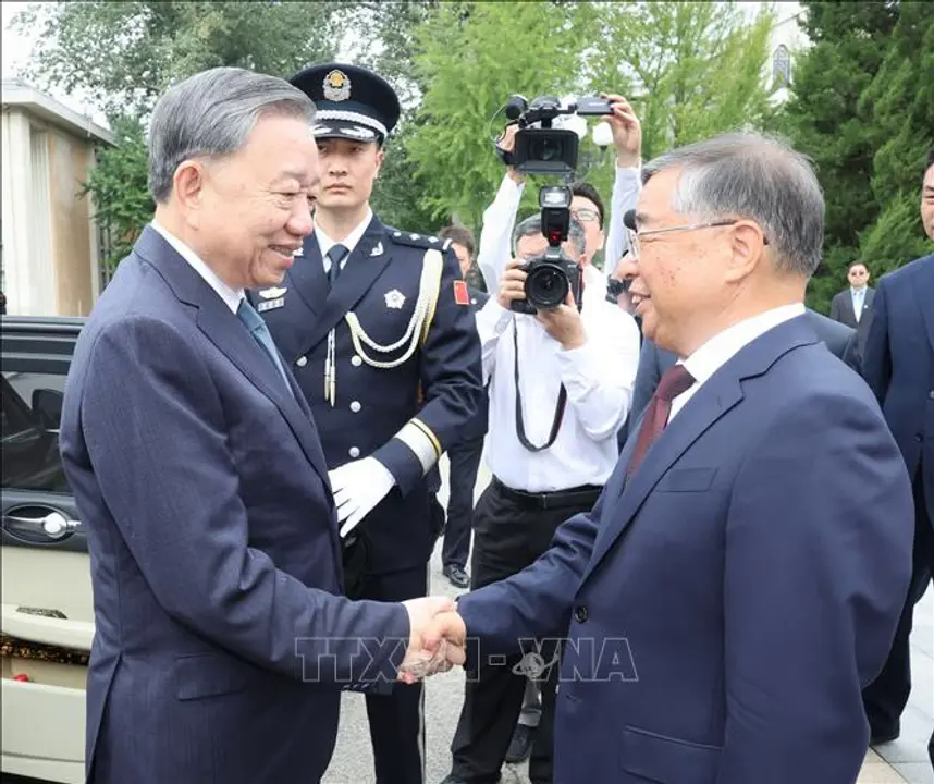 Tổng B&iacute; thư, Chủ tịch nước T&ocirc; L&acirc;m thăm v&agrave; l&agrave;m việc tại Trường Đảng Trung ương Trung Quốc