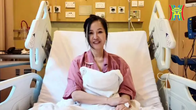 Ca sĩ Hồng Nhung đang điều trị ung thư