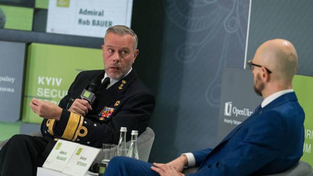 NATO y&ecirc;u cầu Ukraine huy động th&ecirc;m qu&acirc;n