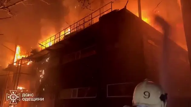 Giai đoạn mới trong chiến tranh kh&ocirc;ng người l&aacute;i ở Ukraine