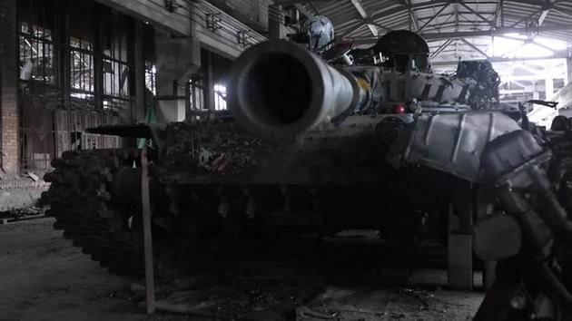 Ukraine đuối sức v&igrave; vũ kh&iacute; đ&aacute;ng gờm của Nga