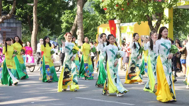 Quảng b&aacute; du lịch Thủ đ&ocirc; qua Festival Thu H&agrave; Nội