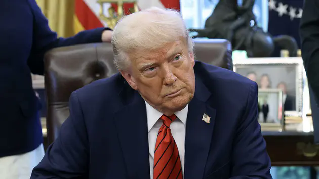 &Ocirc;ng Trump cảnh b&aacute;o Ukraine 'sắp mất nước' nếu ho&atilde;n đ&agrave;m ph&aacute;n
