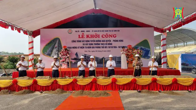 Khởi c&ocirc;ng x&acirc;y dựng hai c&ocirc;ng tr&igrave;nh ch&agrave;o mừng Ng&agrave;y 10/10