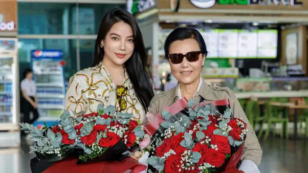 Minh tinh Kiều Chinh về nước đ&oacute;ng phim ở tuổi 88
