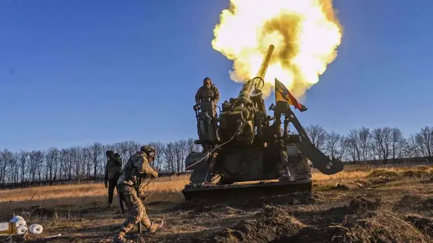 Qu&acirc;n Nga tiến c&ocirc;ng Veseloe, &aacute;p s&aacute;t Donetsk