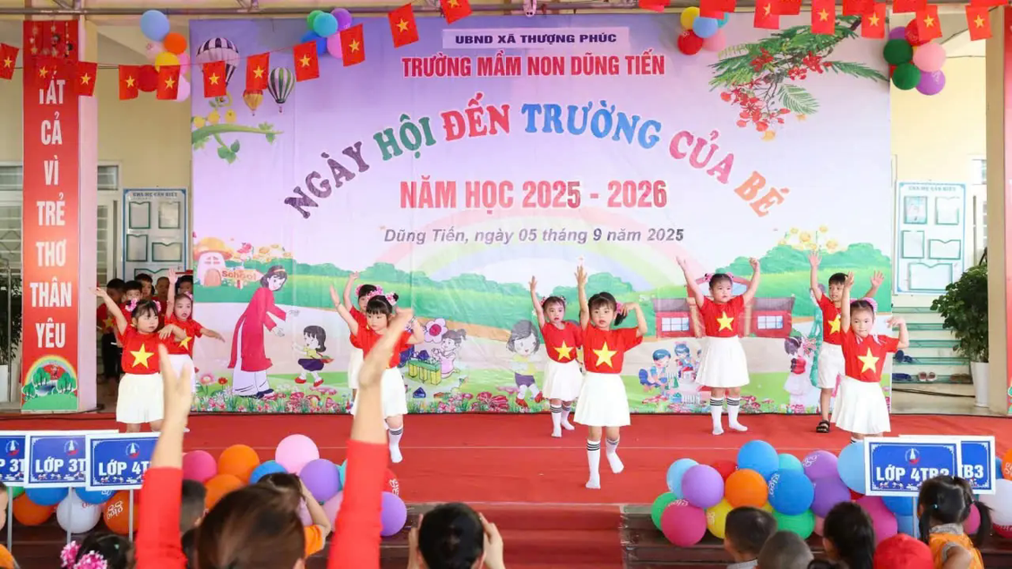Học sinh xã Thượng Phúc háo hức ngày hội khai trường