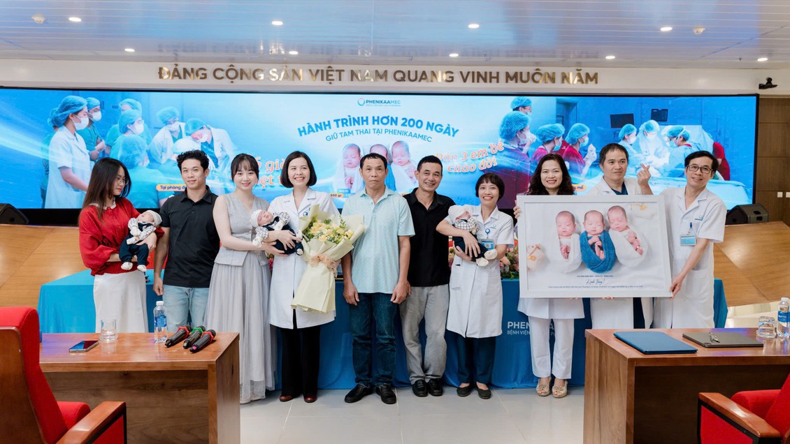 Ca sinh ba khác ngày đầu tiên tại Việt Nam