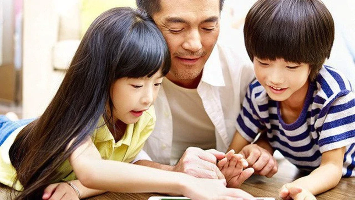 Khi trẻ tìm 'đồng minh' trên mạng, cha mẹ cần ứng xử thế nào?