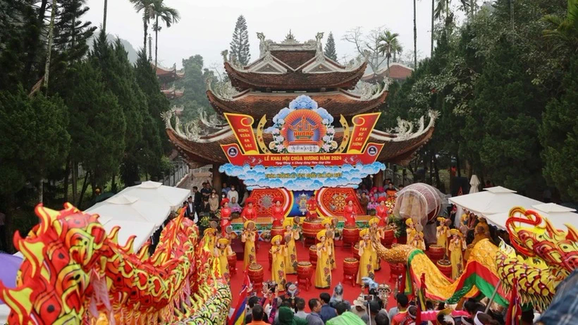Nhiều đổi mới trong Lễ hội du lịch chùa Hương năm 2026