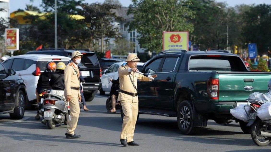 Lực lượng cảnh sát giao thông sẵn sàng trên từng cung đường