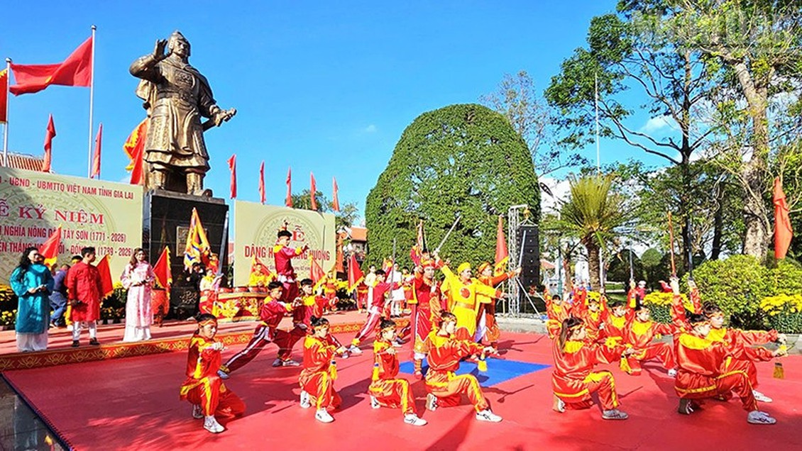 Hào hùng Lễ kỷ niệm 237 năm Chiến thắng Ngọc Hồi - Đống Đa