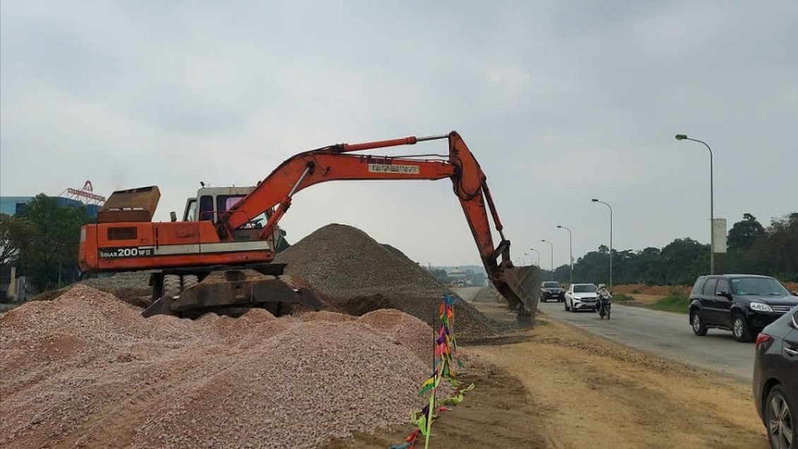Giải phóng mặt bằng dự án cải tạo Quốc lộ 6 còn nhiều vướng mắc