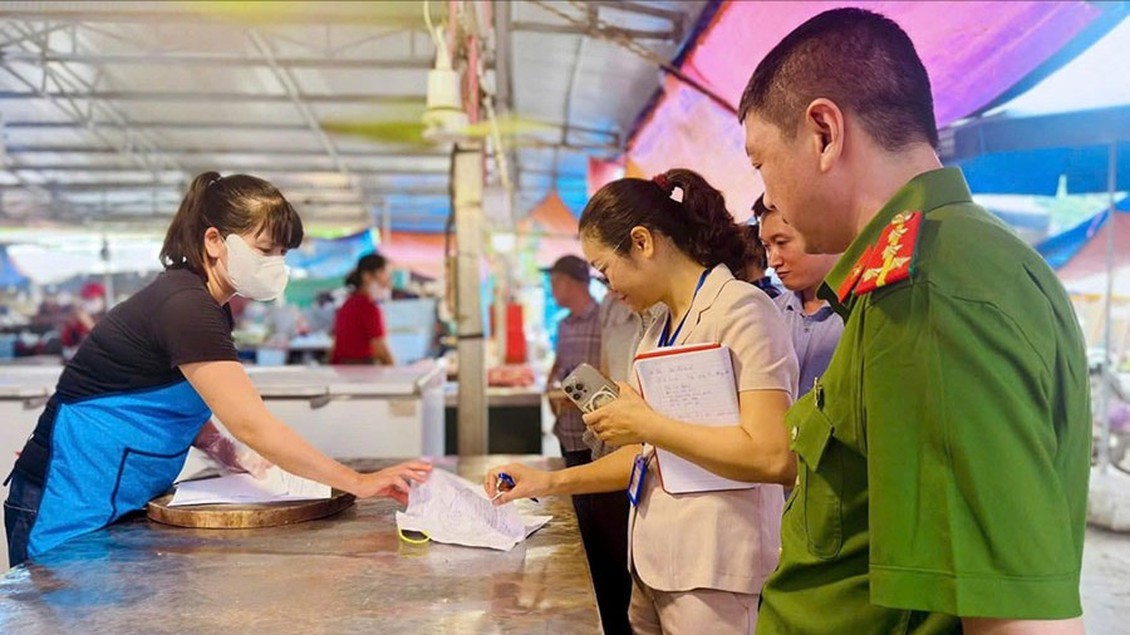Hà Nội: Kiểm tra đột xuất an toàn thực phẩm tại 126 xã, phường