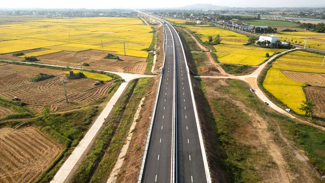 Từ 11h30 ngày 29/4 sẽ khai thác cao tốc Bắc - Nam từ Hoài Nhơn tới hầm Cù Mông