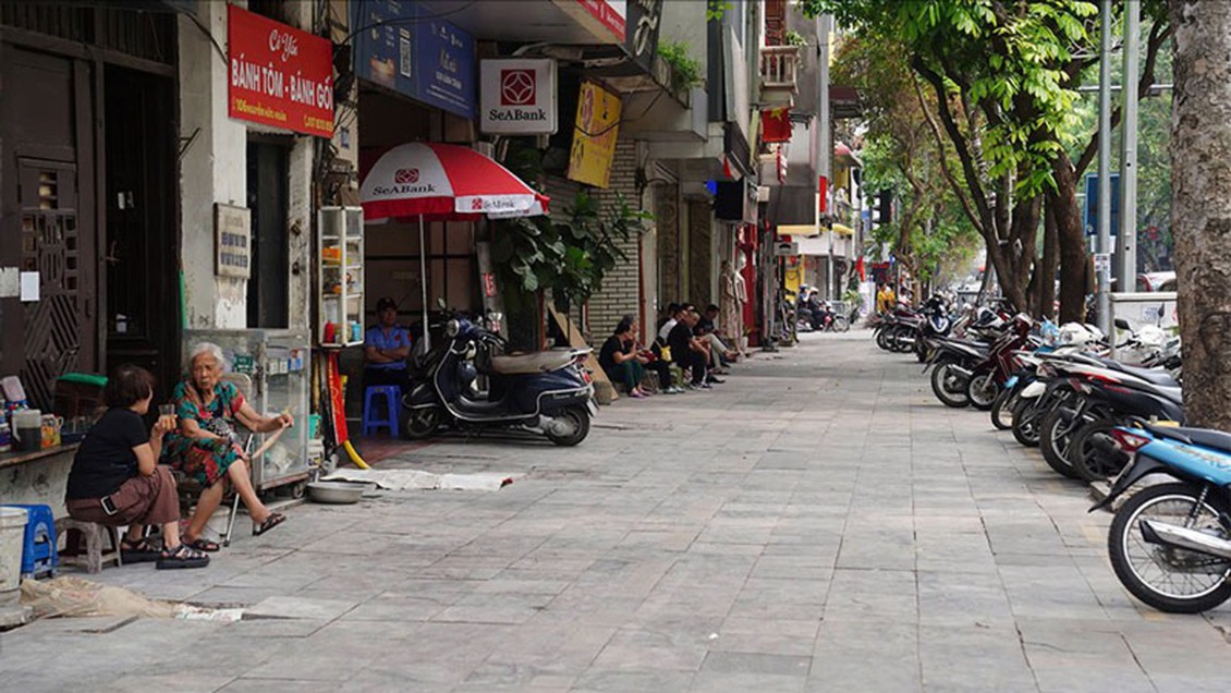 Vỉa hè thông thoáng, người dân đồng thuận