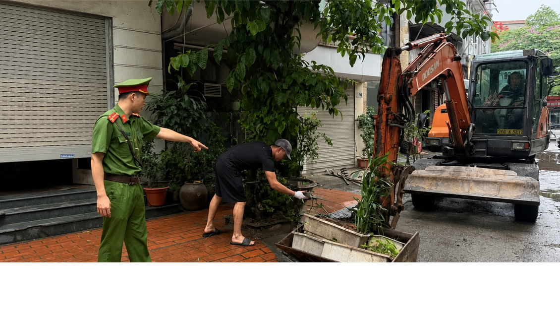 Giữ vỉa hè thông thoáng từ ra quân theo đợt đến quản lý bền vững