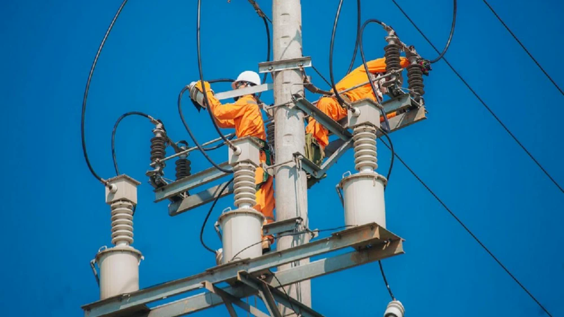 Từ áp lực nguồn điện đến yêu cầu quản trị hiệu quả tại Hà Nội