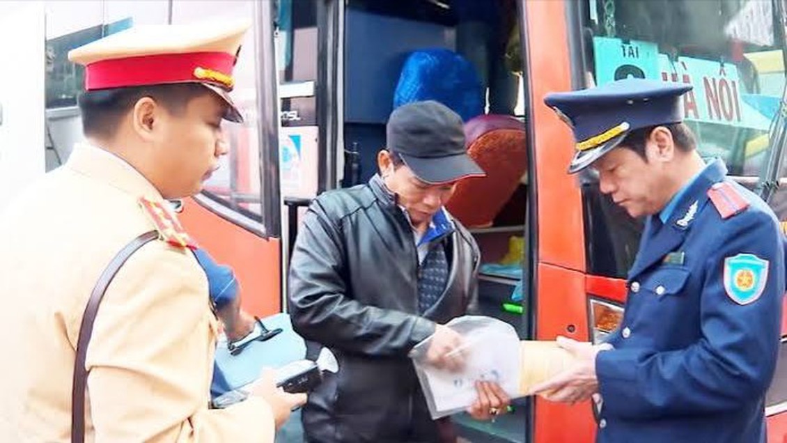 Quyết tâm lập lại trật tự vận tải hành khách